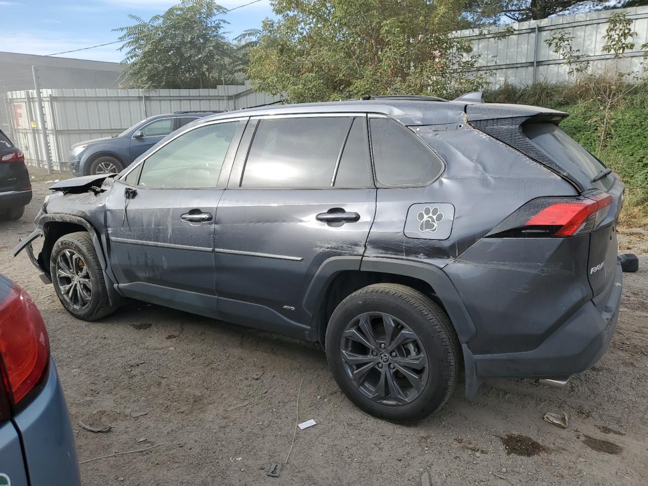 JTMB6RFV7RD123024 2024 Toyota Rav4 Xle Premium
