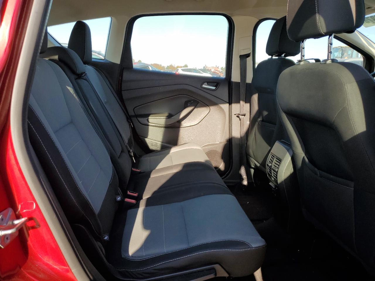 2016 Ford C-MAX - Image 11