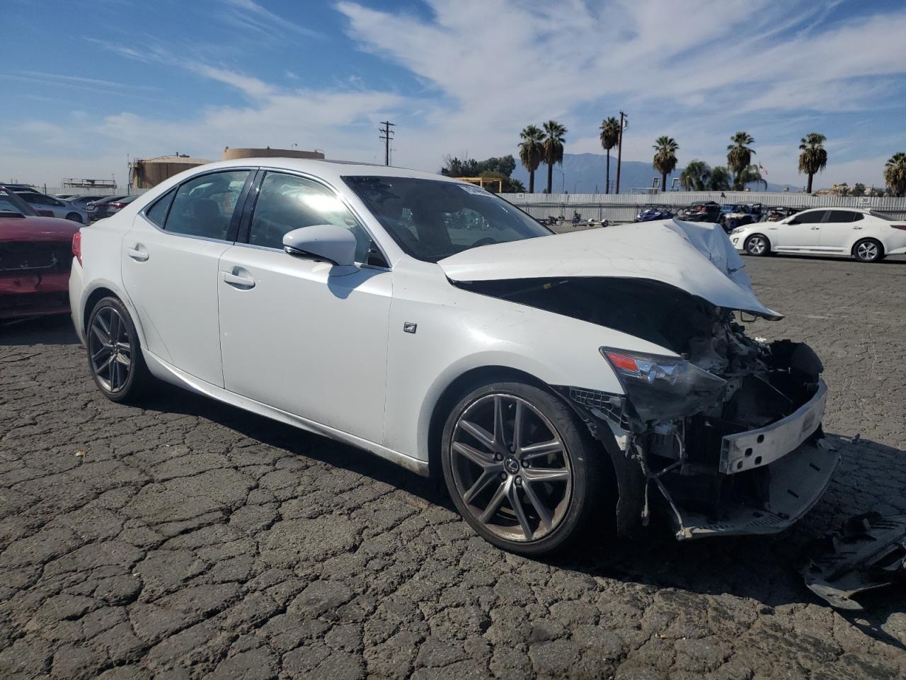 2015 Lexus IS - Image 4