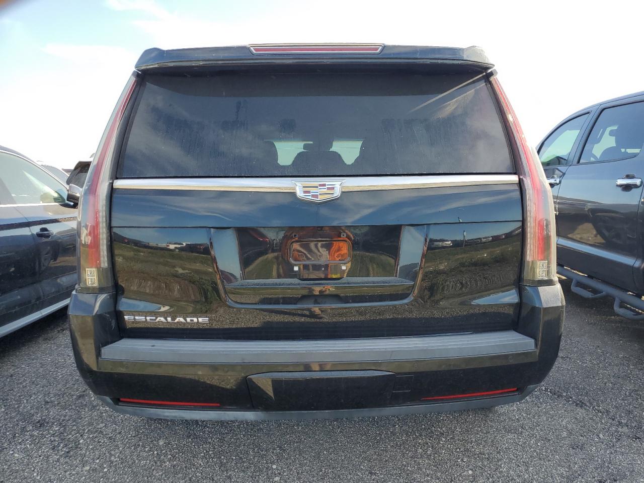 1GYS3MKJ9FR743347 2015 Cadillac Escalade Luxury