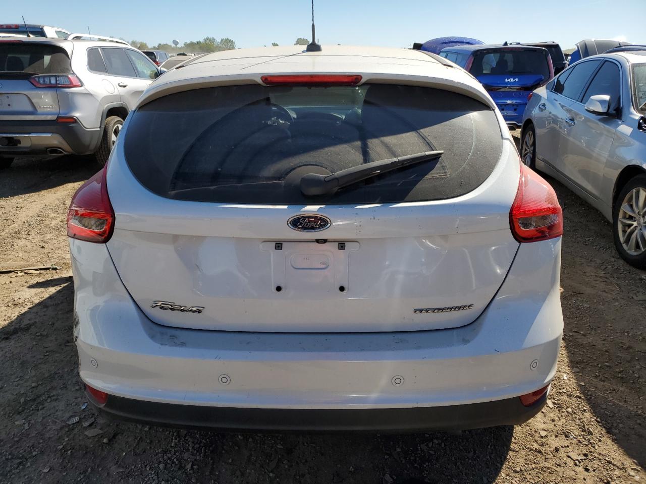 1FADP3N23HL287570 2017 Ford Focus Titanium