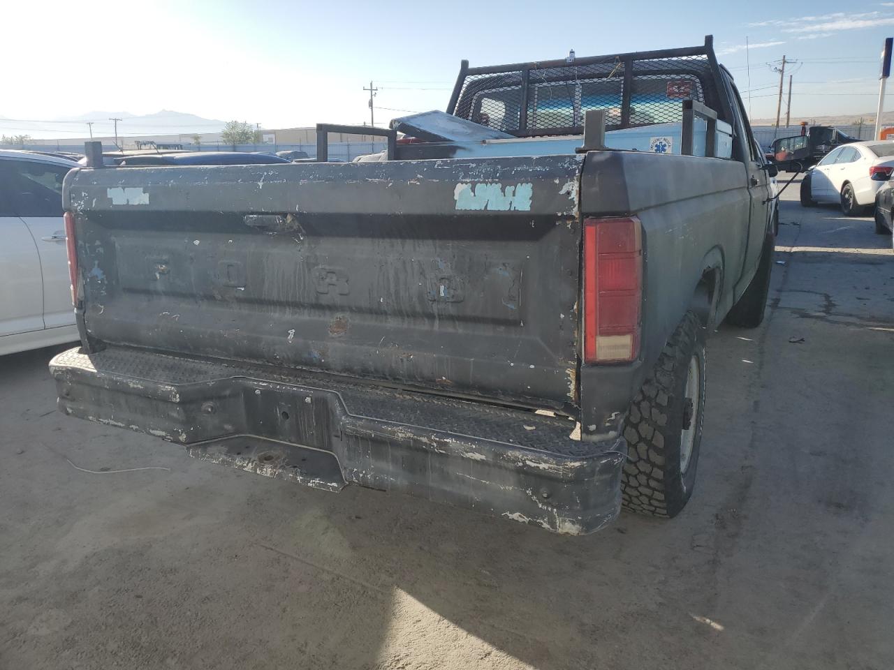 2FTHF25L9FCA81369 1985 Ford F250