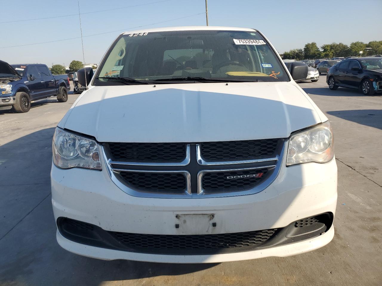 2017 Dodge Caravan - Image 5