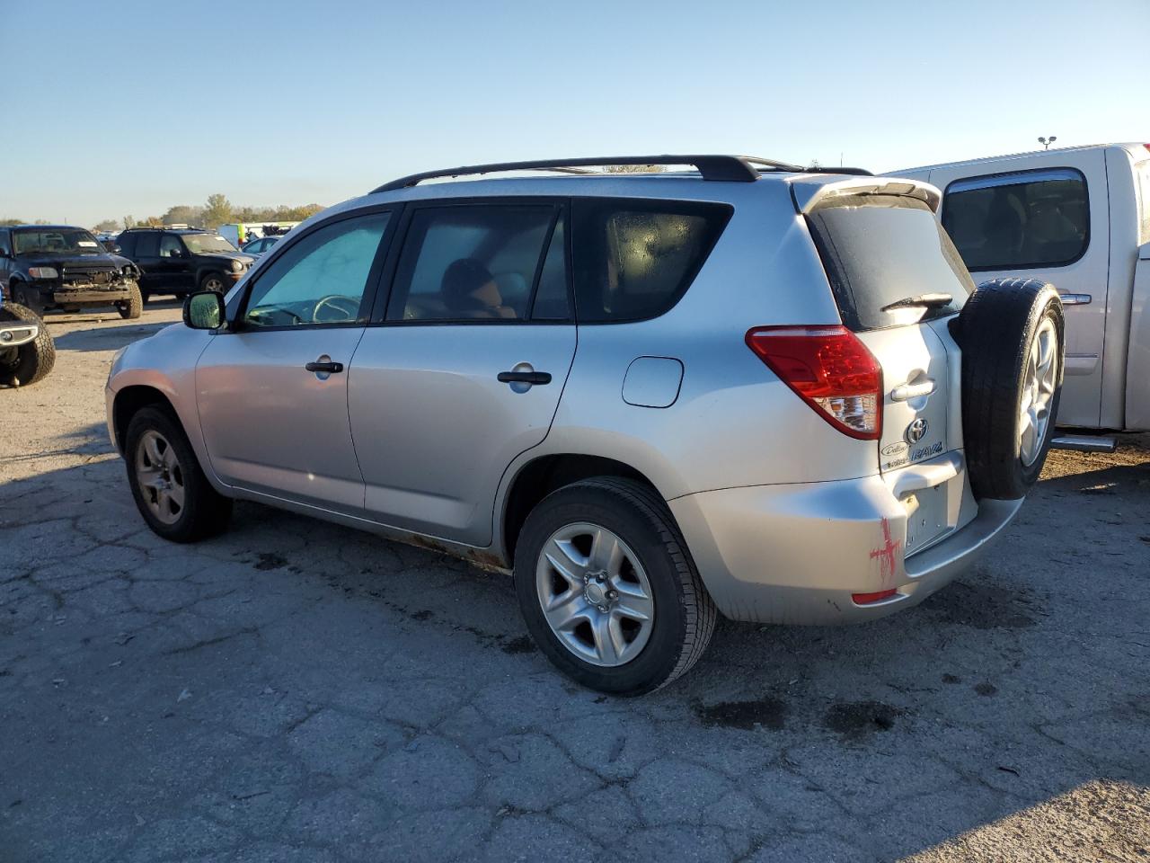 2006 Toyota RAV 4 - Image 2