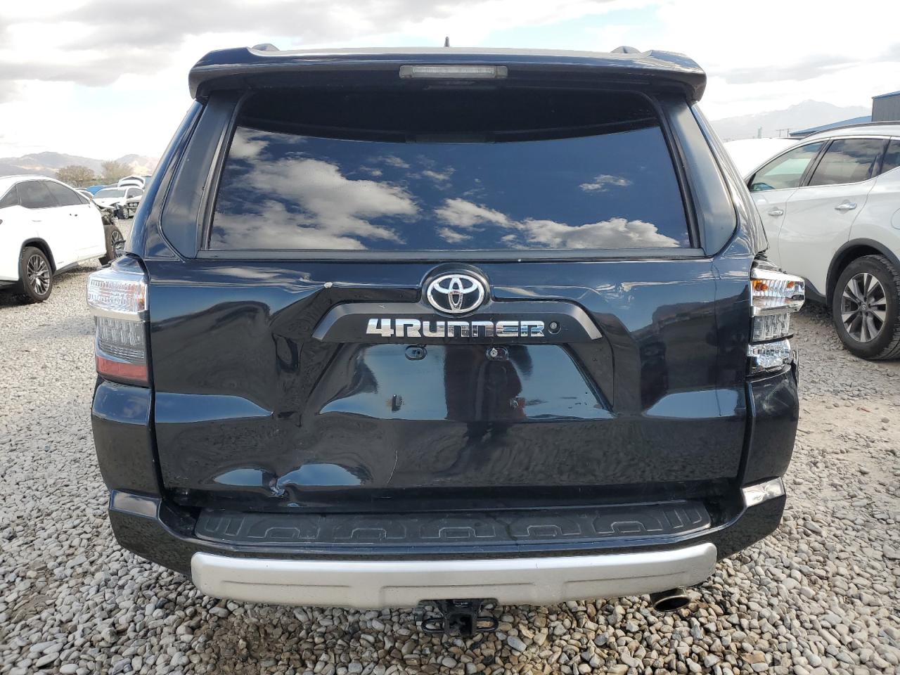 VIN JTEBU5JR8J5515318 2018 TOYOTA 4RUNNER no.6