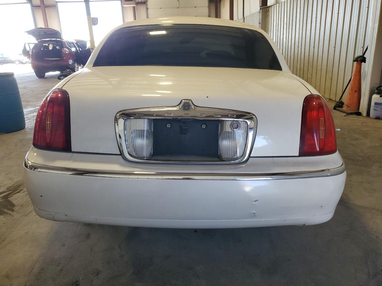 2000 Lincoln Town Car Cartier VIN: 1LNHM83W6YY938485 Lot: 77396684