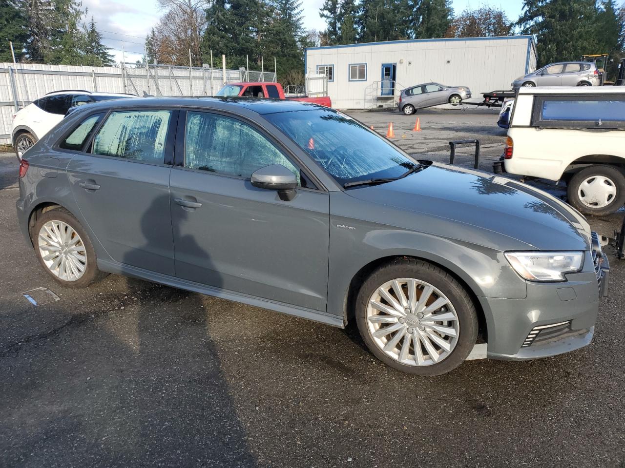 2017 Audi A3 - Image 4