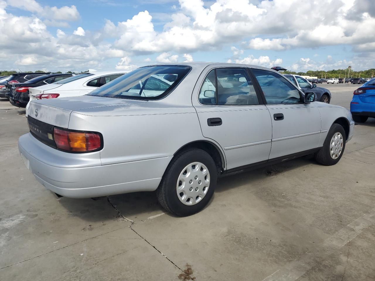 1993 Toyota Camry - Image 3