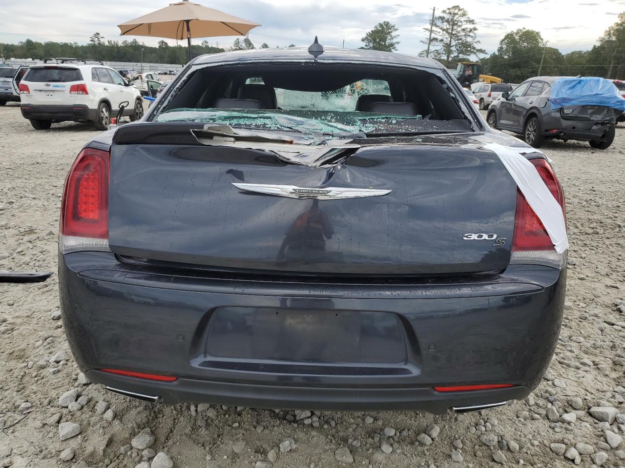 2C3CCABG5JH243731 2018 Chrysler 300 S