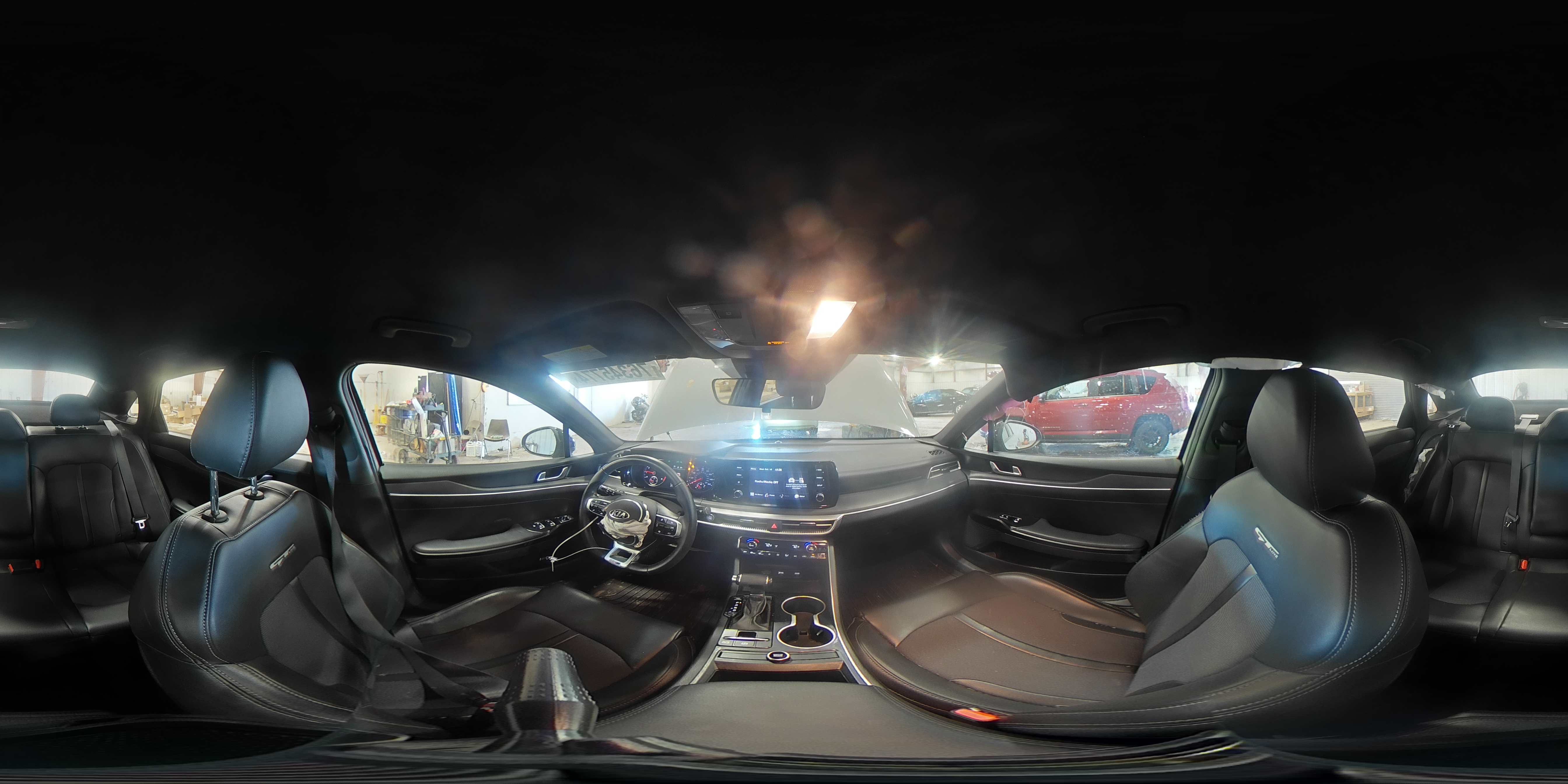 2021 Kia K5 - Image 13
