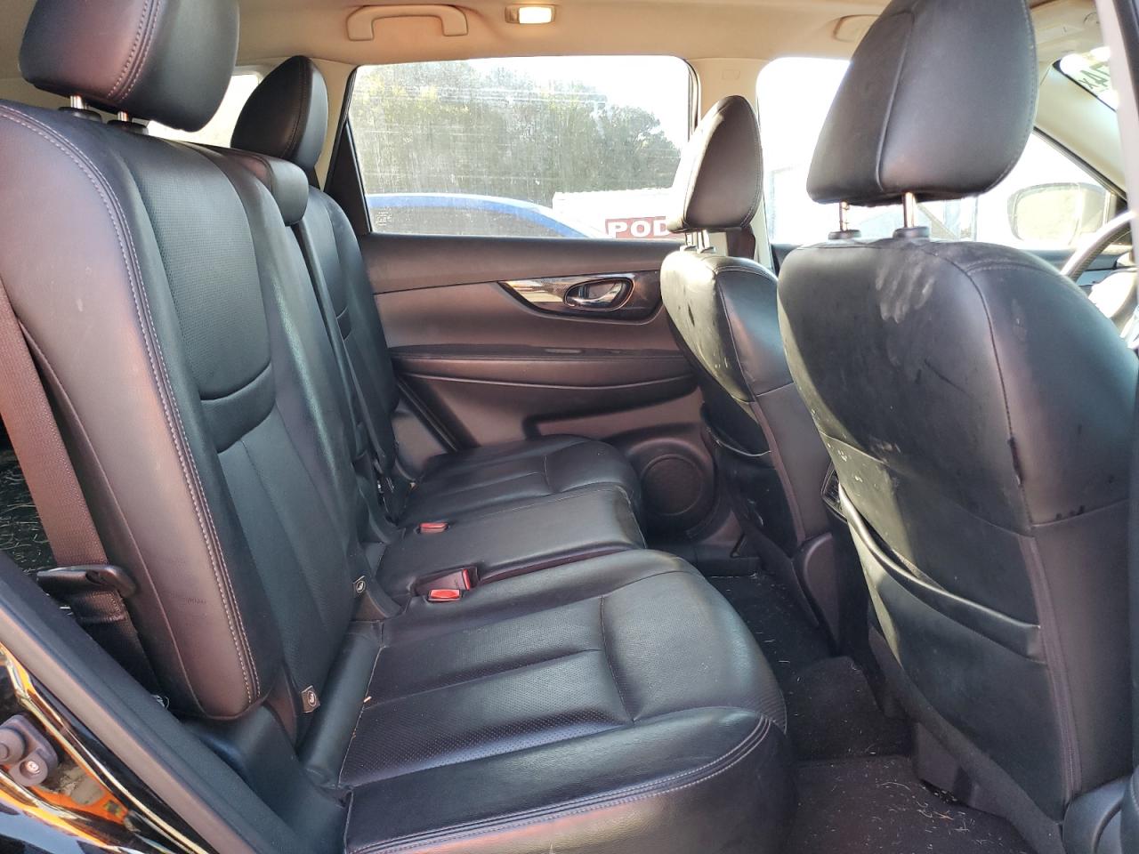 2018 Nissan Rogue - Image 11