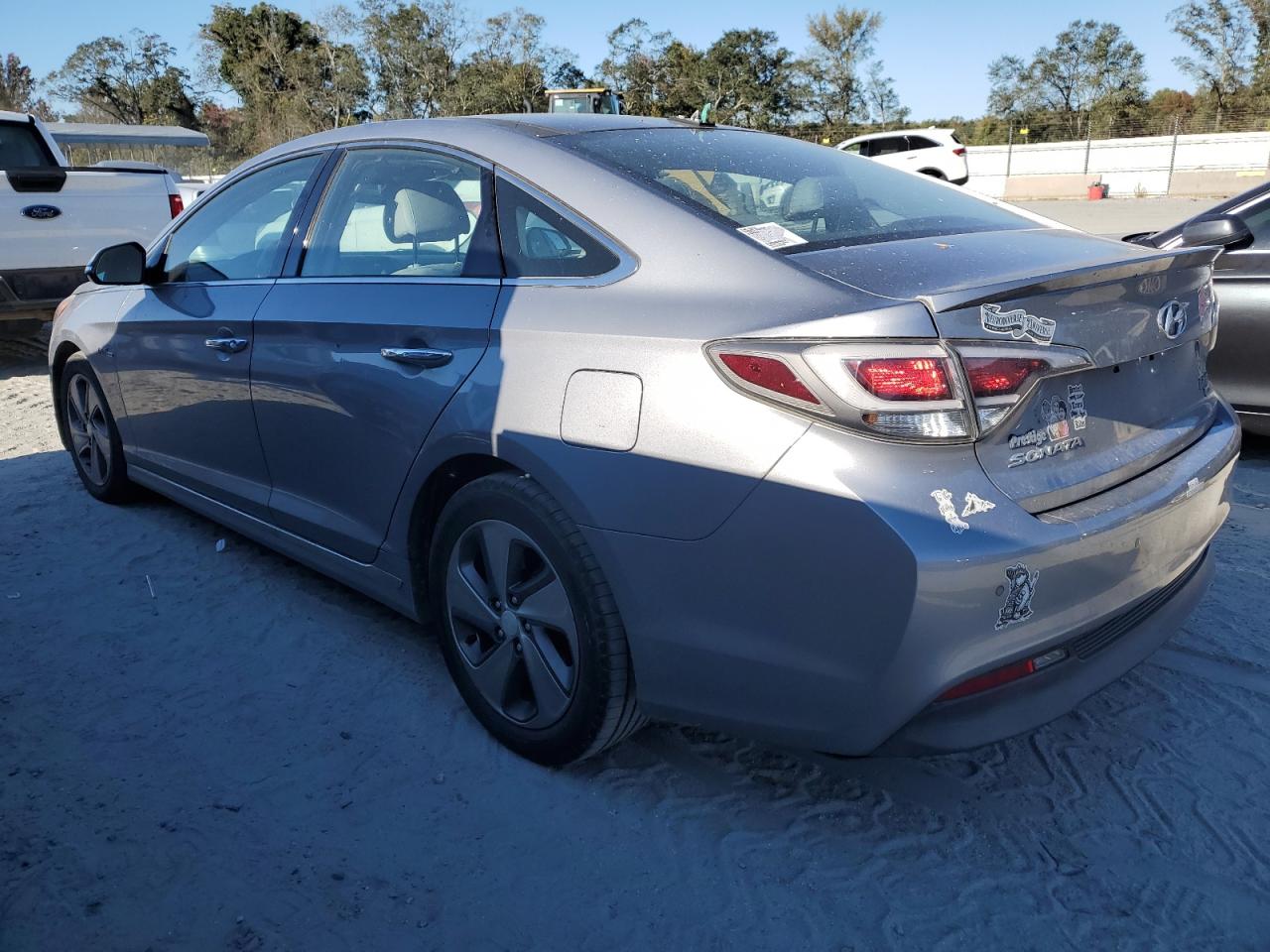 2016 Hyundai Sonata Hybrid VIN: KMHE34L15GA009303 Lot: 76028344