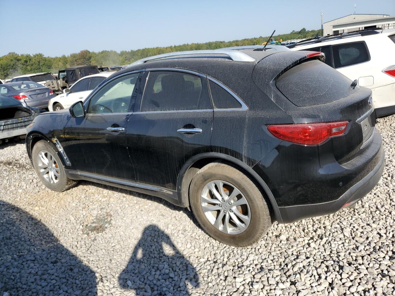 2014 Infiniti QX70 - Image 2