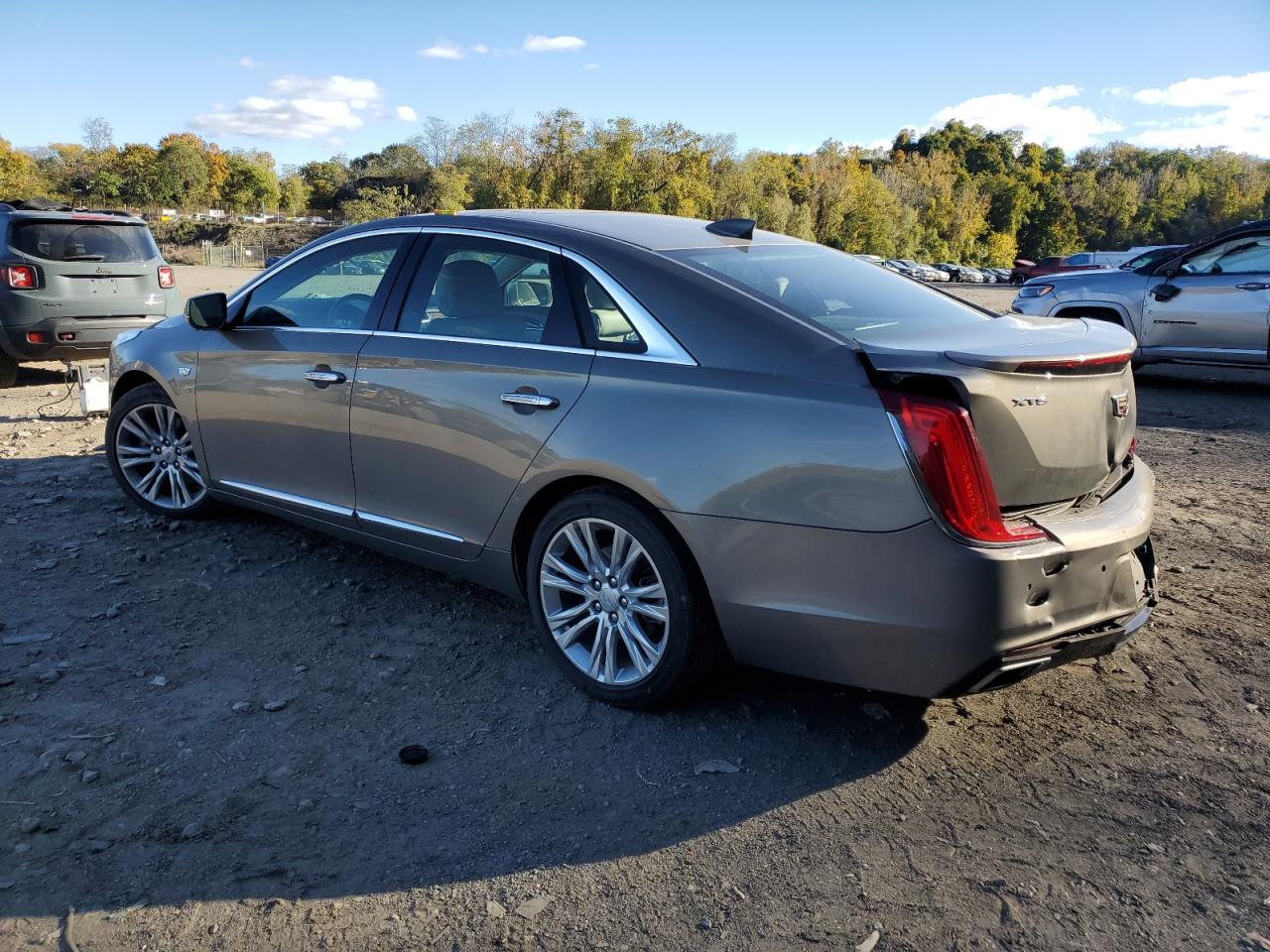 2G61M5S33J9122505 2018 Cadillac Xts Luxury