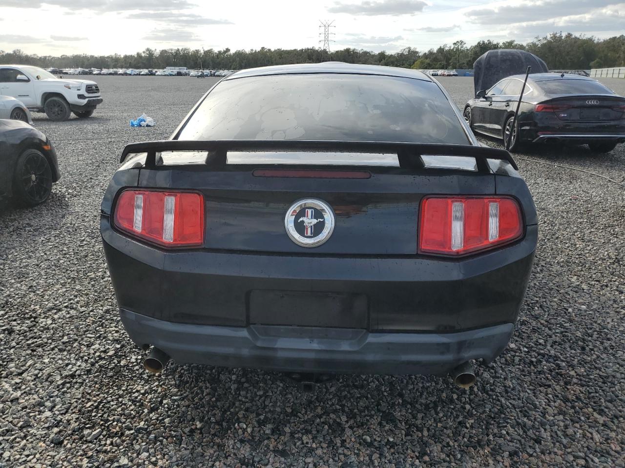 2010 Ford Mustang VIN: 1ZVBP8AN1A5147975 Lot: 76624974