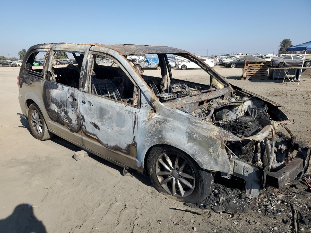 2014 Dodge Caravan - Image 4