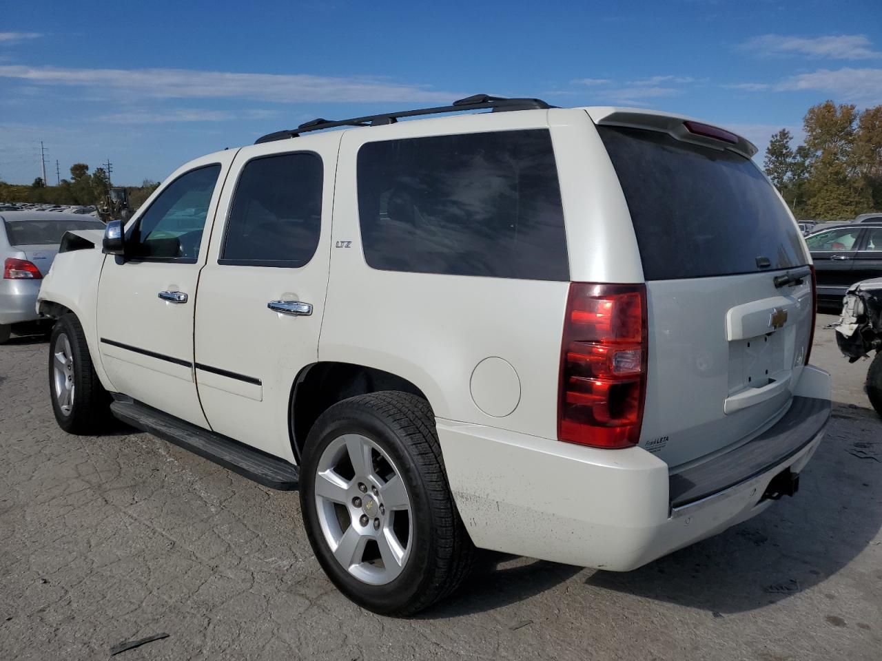 2013 Chevrolet Tahoe - Image 2