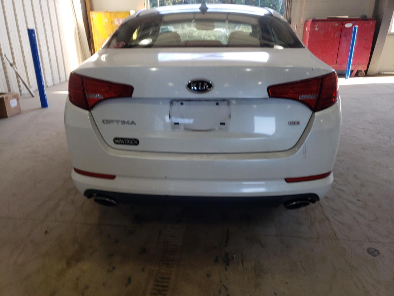 KNAGM4A78B5160099 2011 Kia Optima Lx