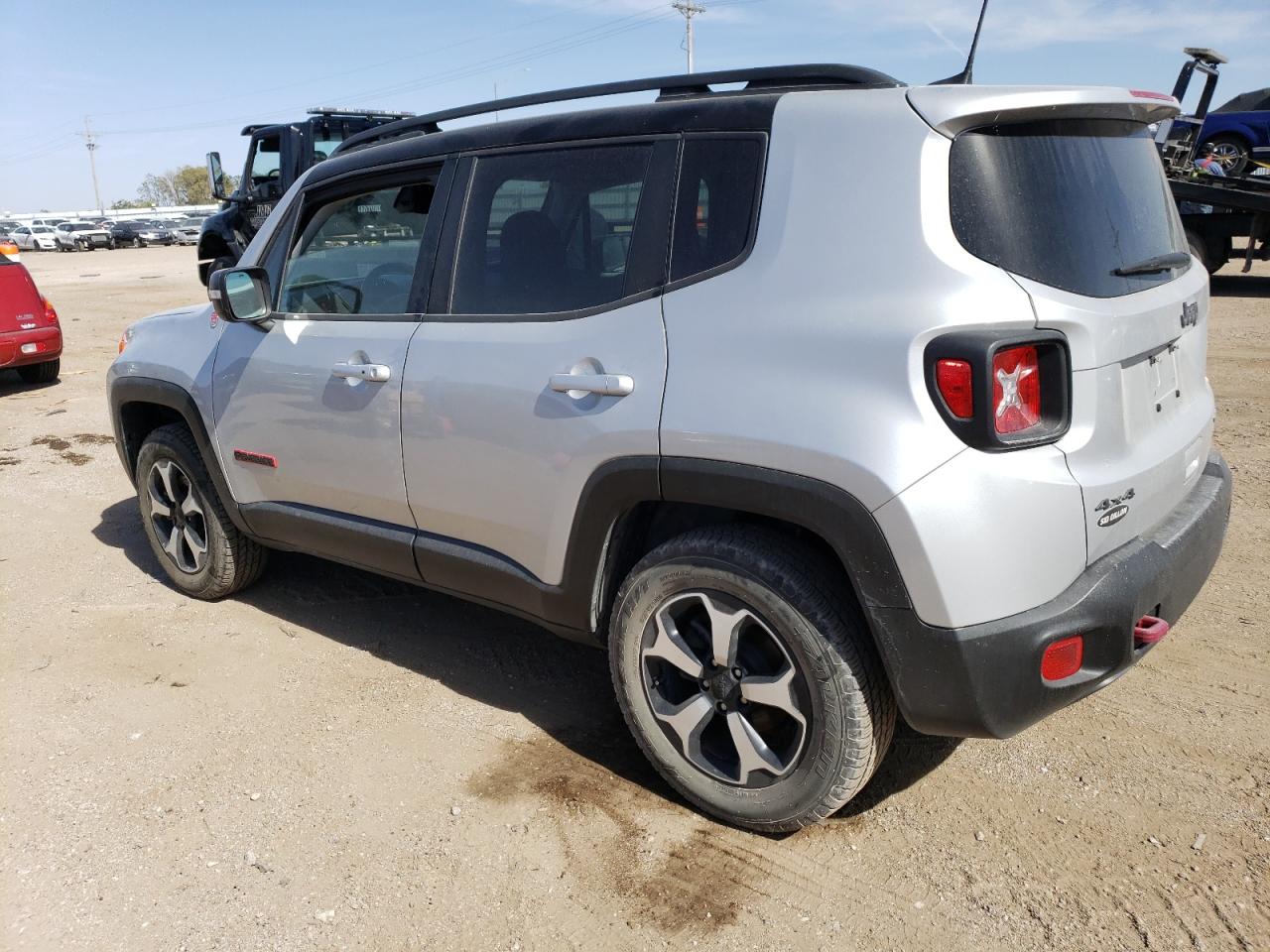 ZACNJBC12LPL45786 2020 JEEP RENEGADE - Image 2