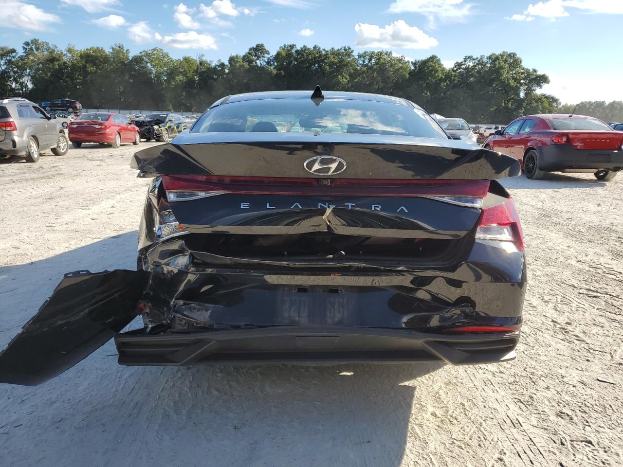 5NPLM4AG0MH032556 2021 Hyundai Elantra Sel