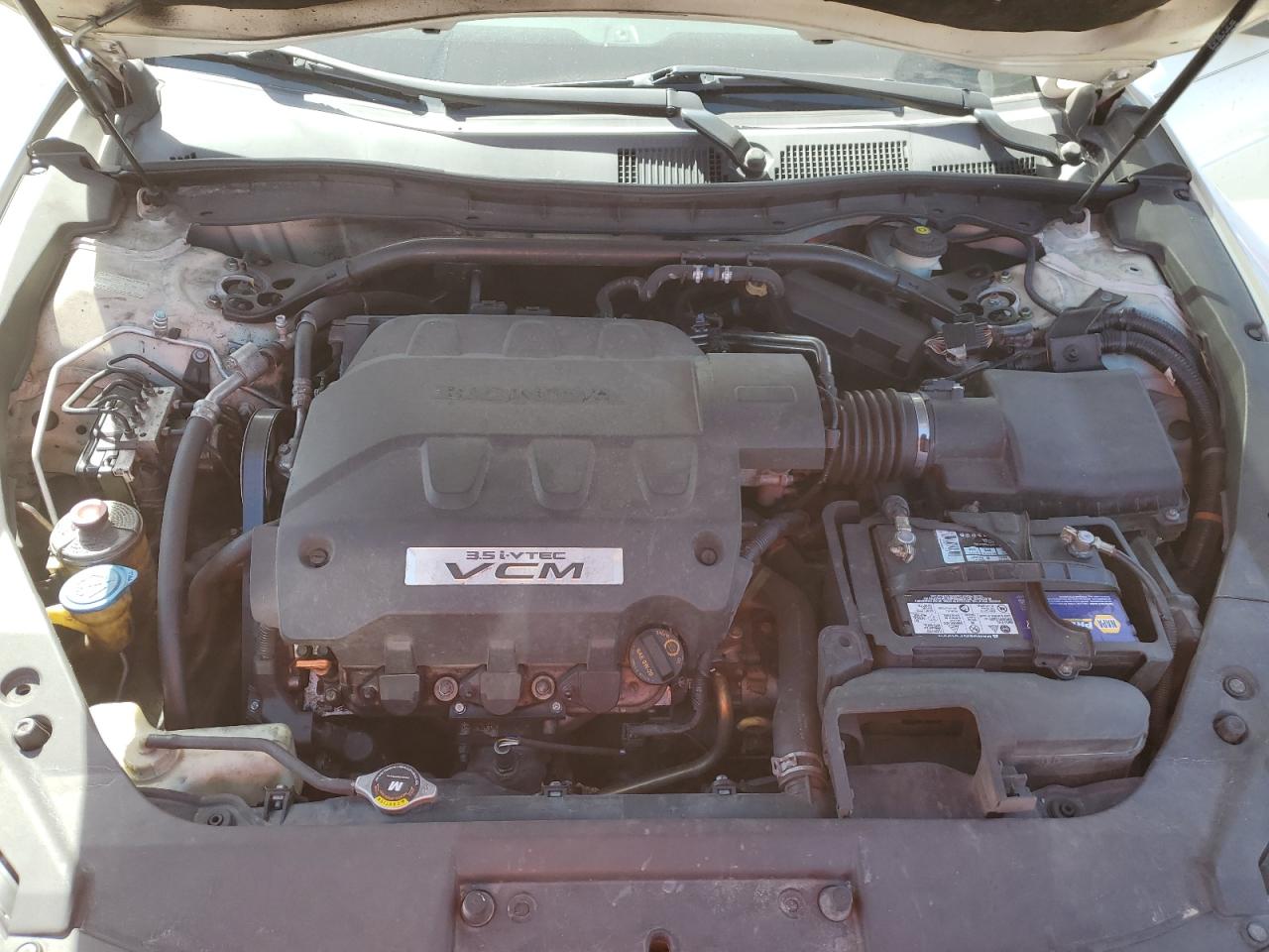 2010 Honda Accord - Image 11