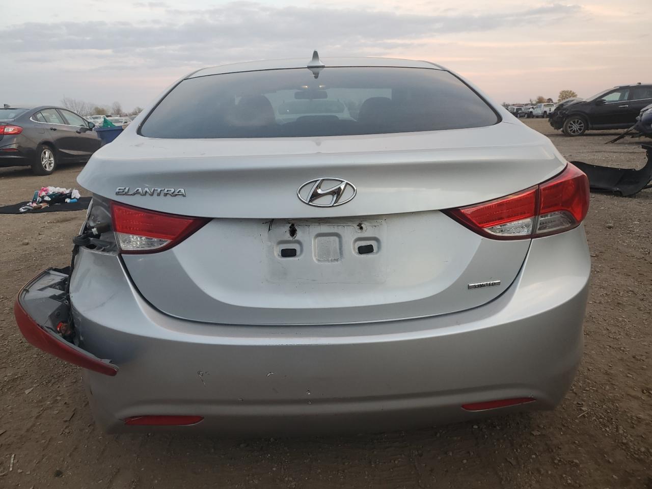 2011 Hyundai Elantra - Image 6