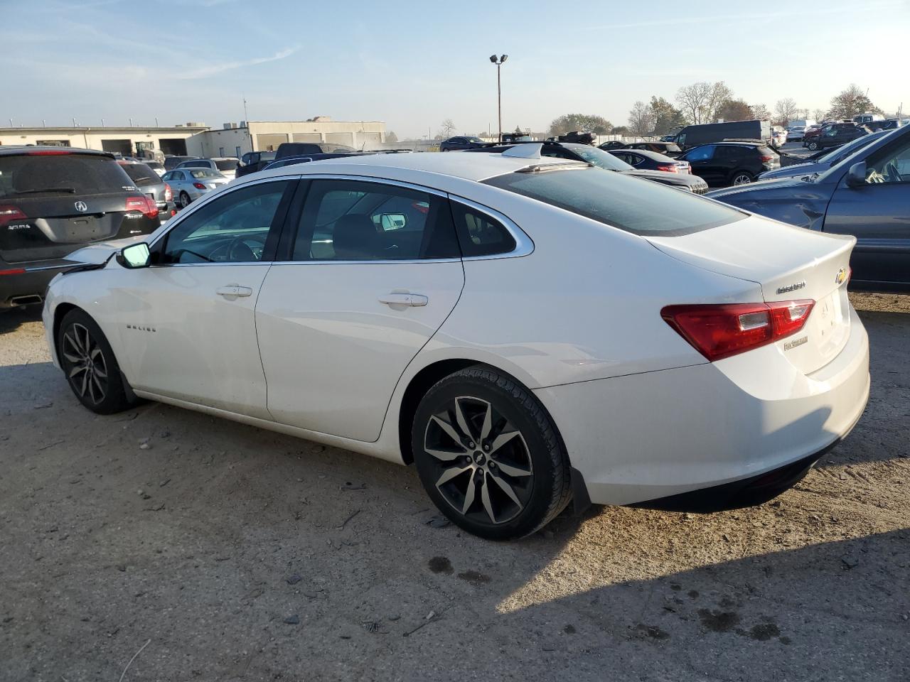 2018 Chevrolet Malibu - Image 2