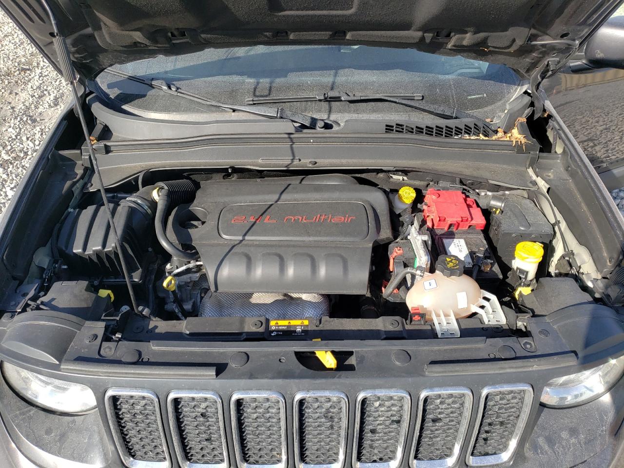 2019 Jeep Renegade - Image 12