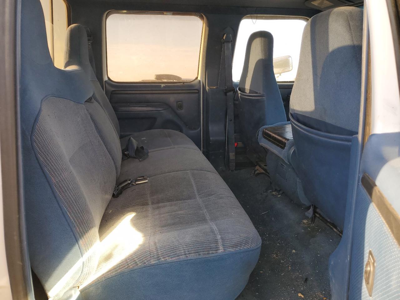 1996 Ford F350 VIN: 1FTJW36F4TEB18415 Lot: 73421644