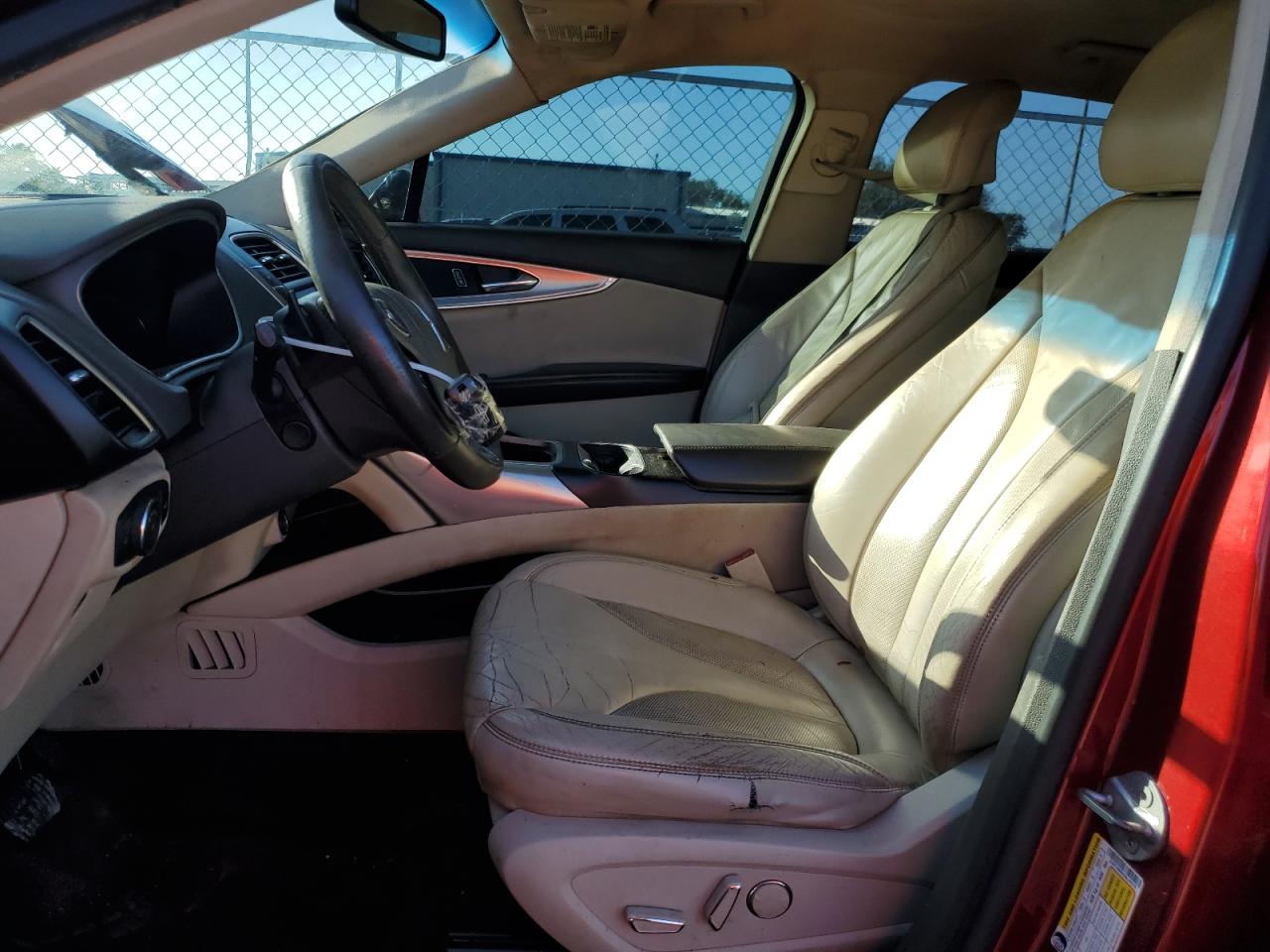 2016 Lincoln MKX - Image 7