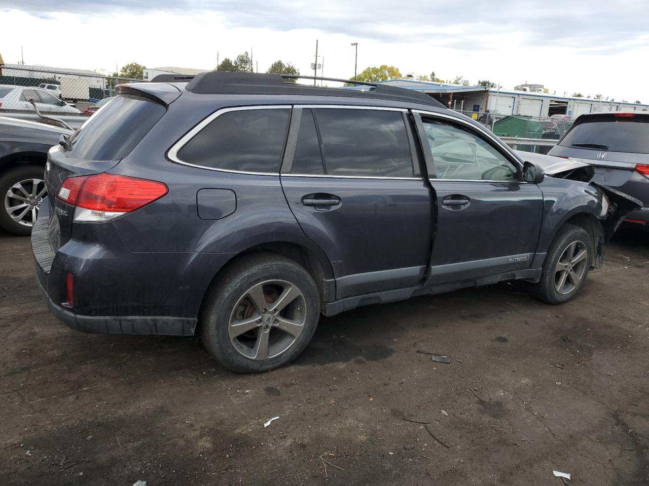 2013 Subaru Outback - Image 3