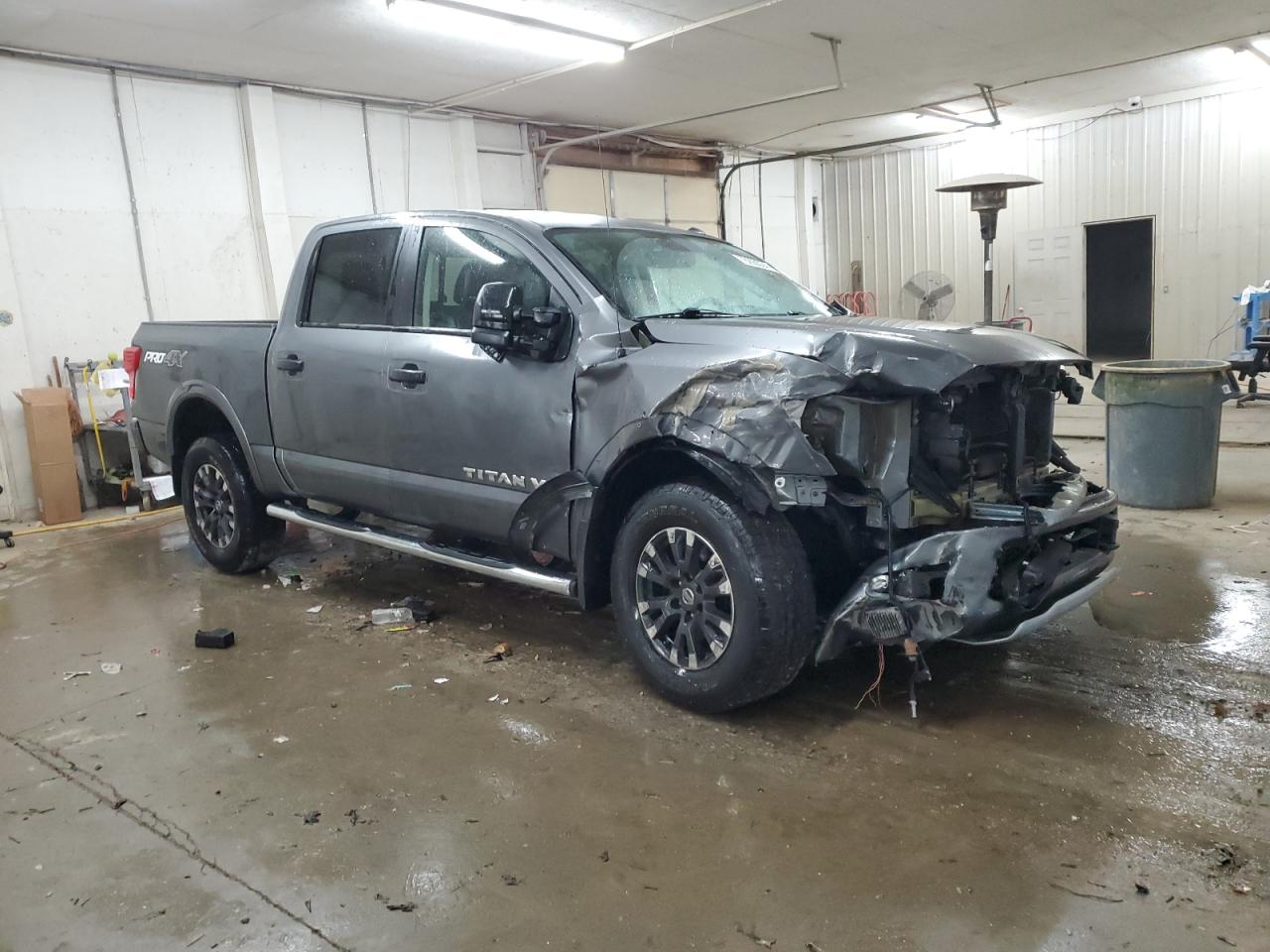 2019 Nissan Titan - Image 4