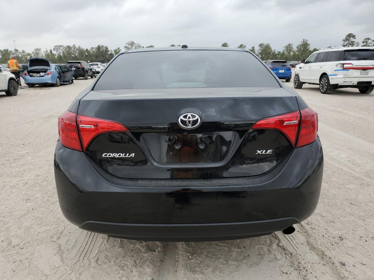 2017 Toyota Corolla L VIN: 5YFBURHE1HP615580 Lot: 78520324