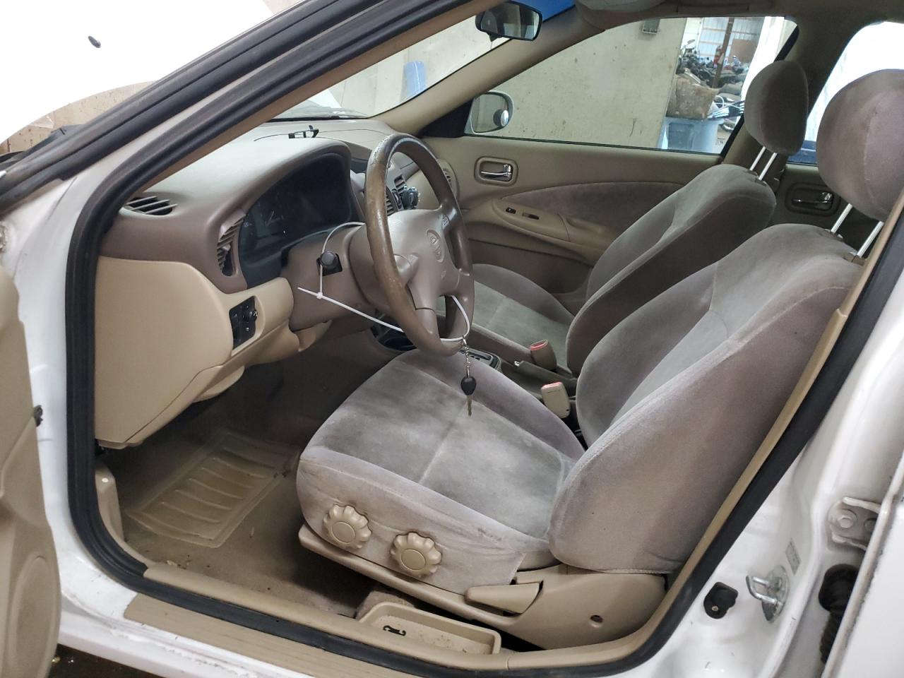 2002 Nissan Sentra - Image 7
