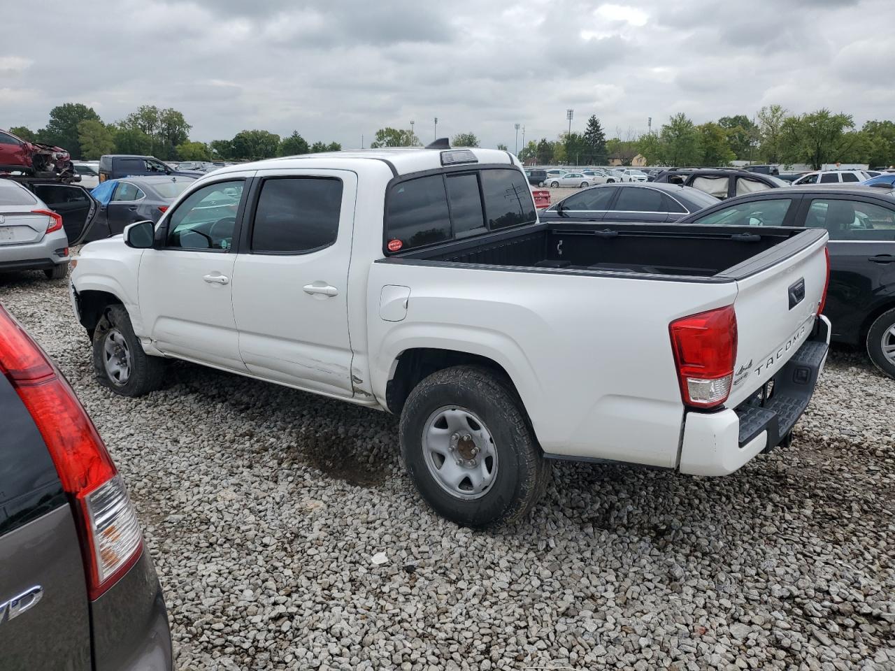 VIN 3TMCZ5AN8HM087116 2017 TOYOTA TACOMA no.2