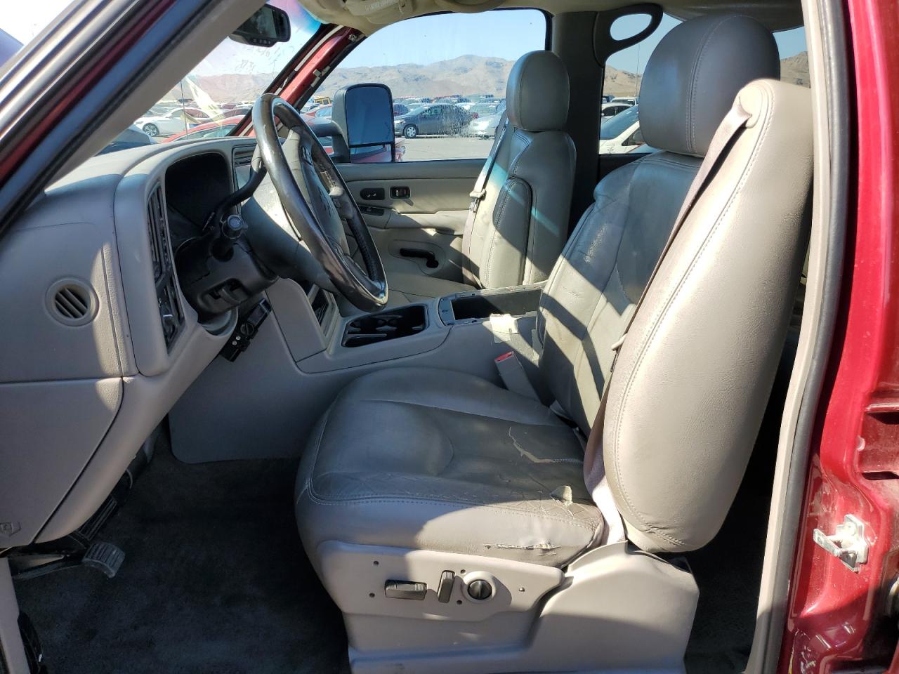 2007 Chevrolet Silverado - Image 7