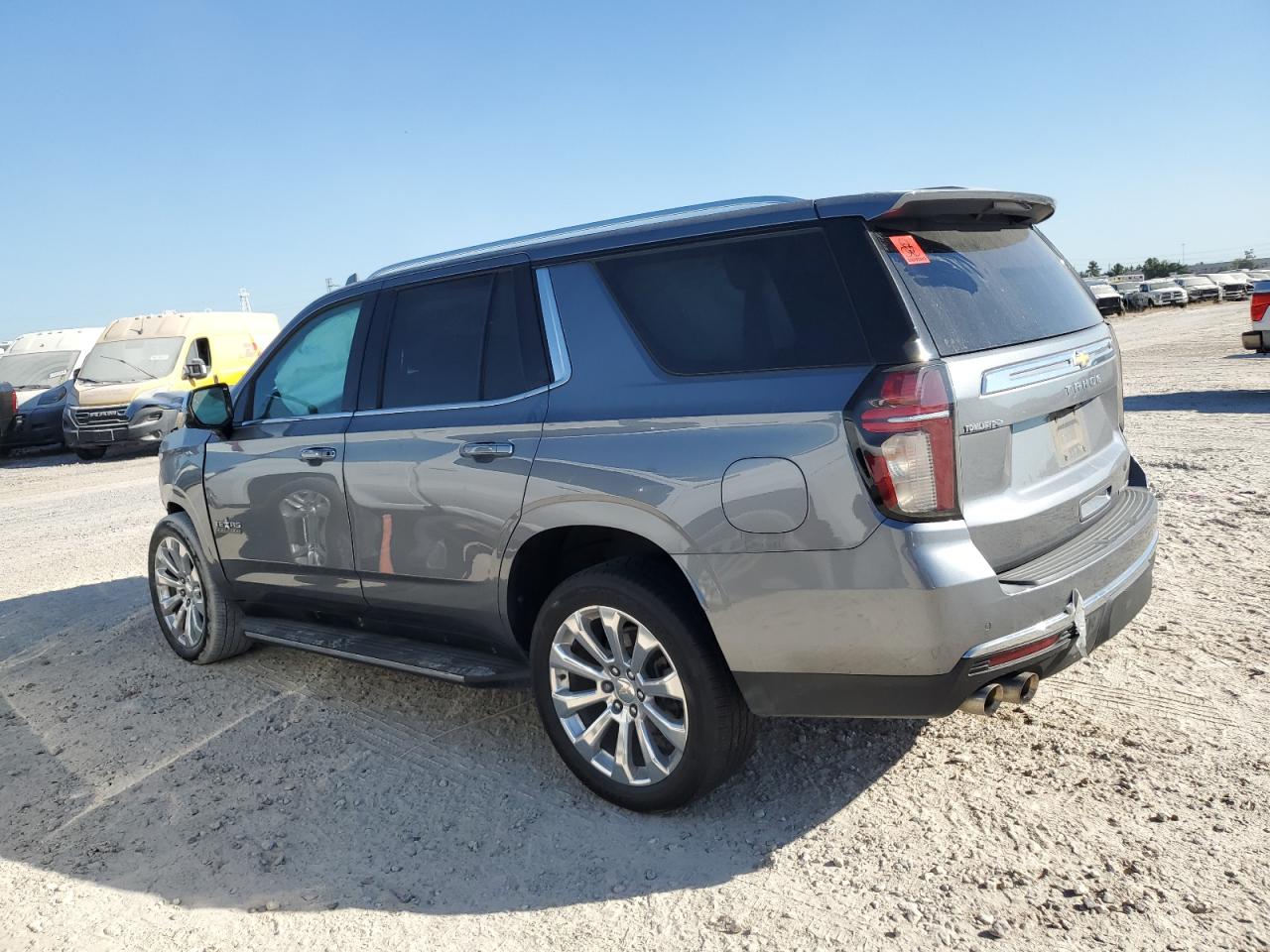 VIN 1GNSCSKD9MR122473 2021 CHEVROLET TAHOE no.2