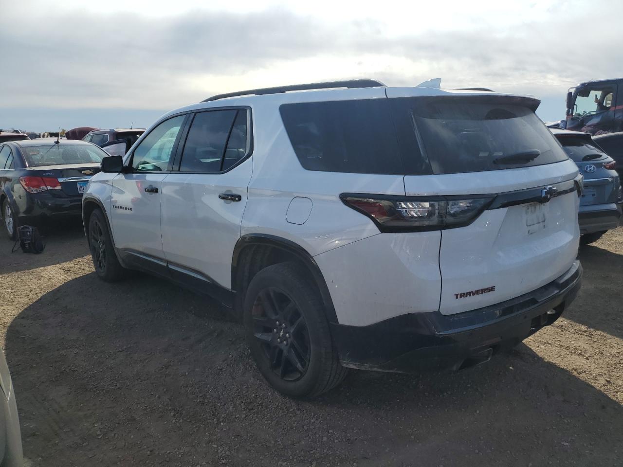 2019 Chevrolet Traverse - Image 2