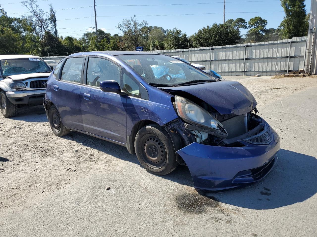 JHMGE8H32DC066808 2013 Honda Fit