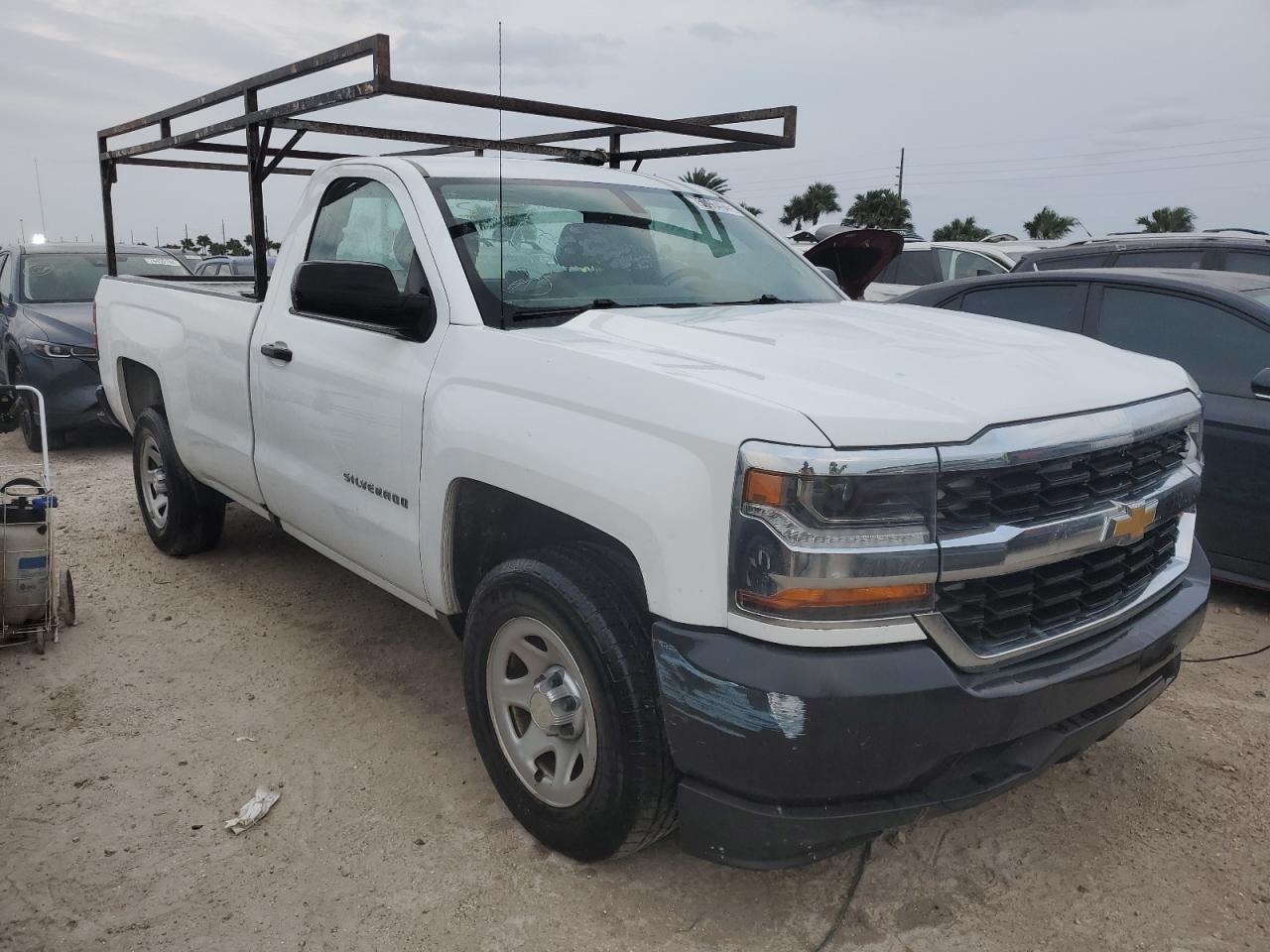 2016 Chevrolet Silverado - Image 4