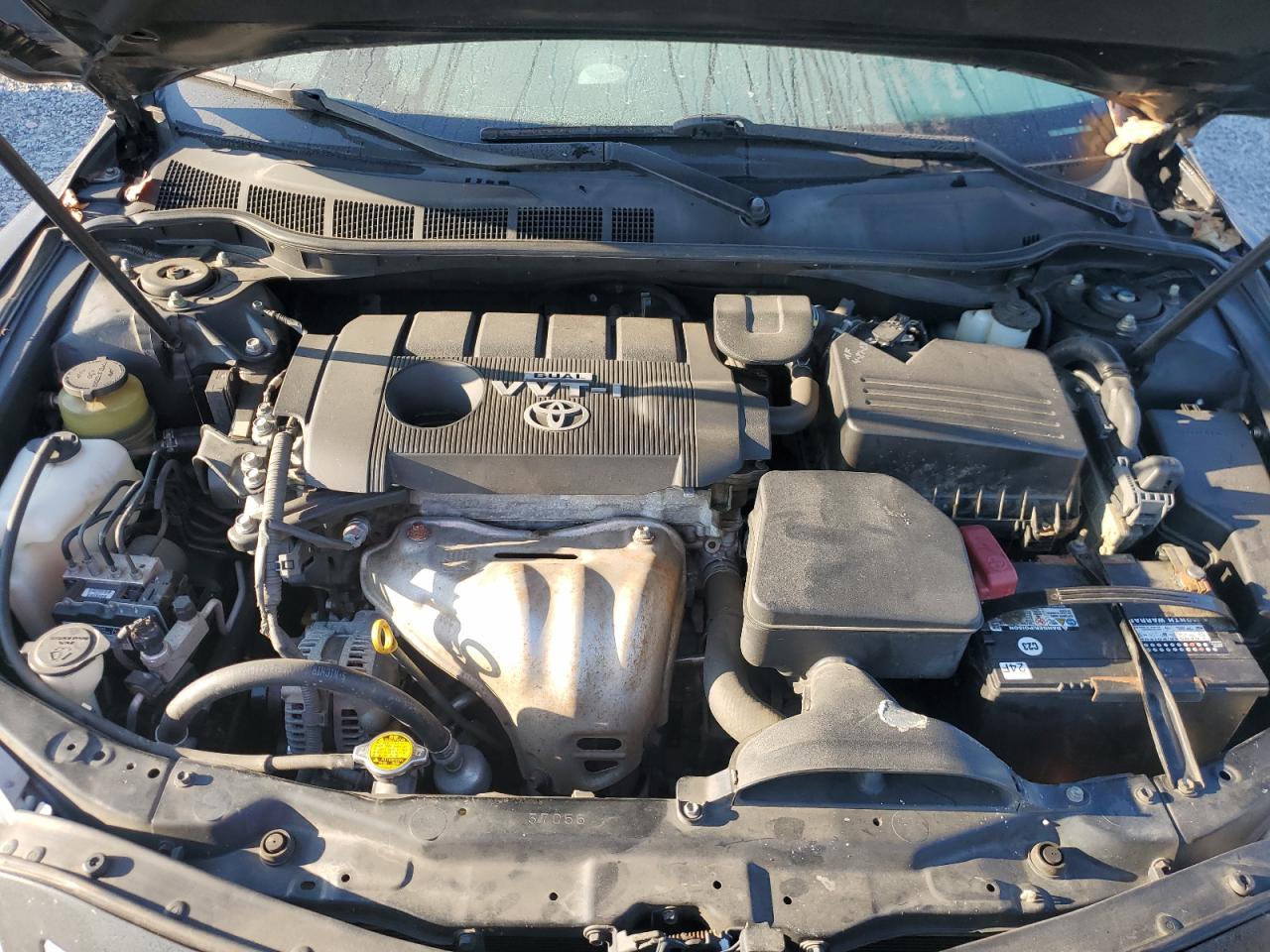 2010 Toyota Camry - Image 11