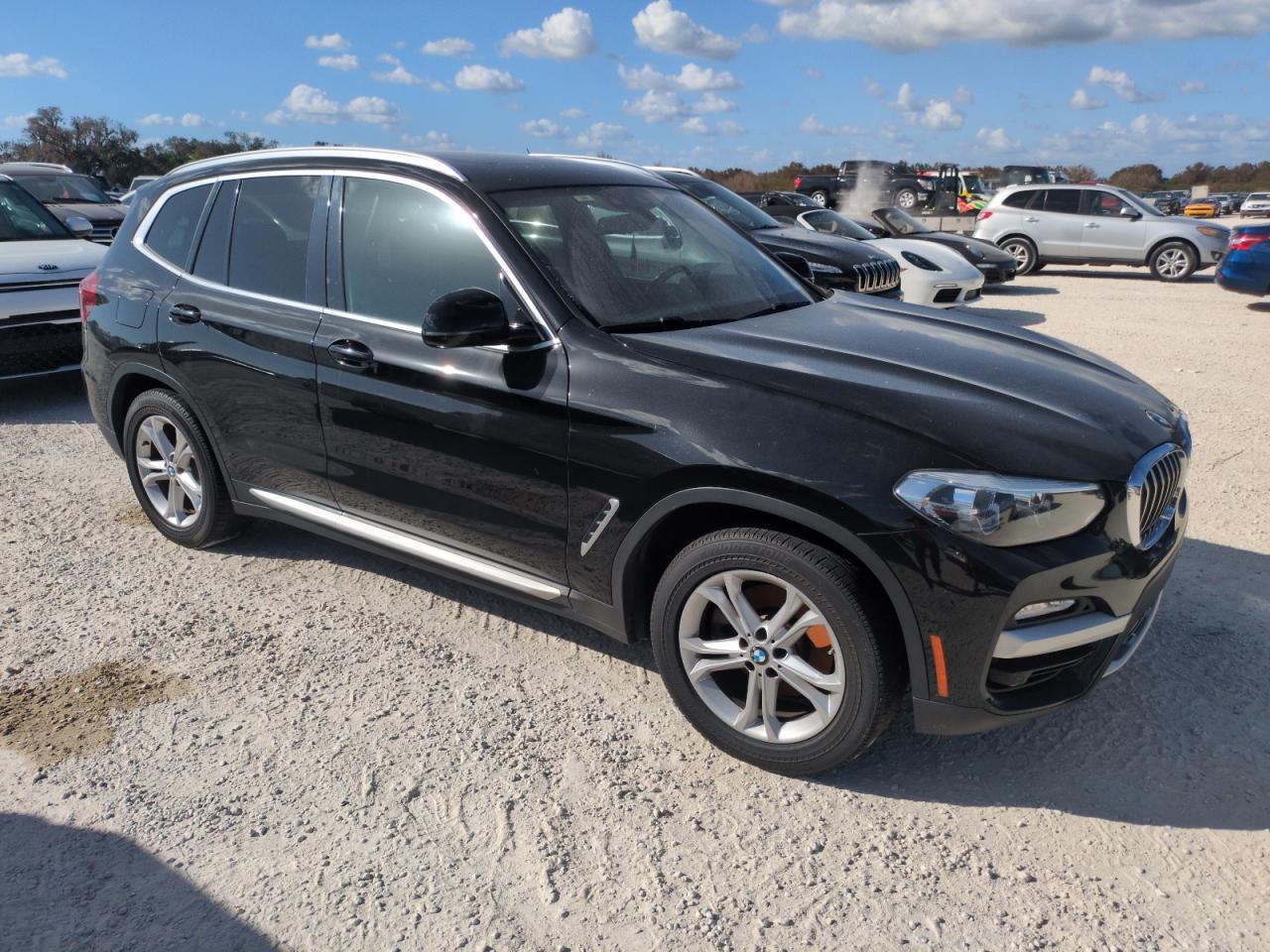 VIN 5UXTR7C53KLF26872 2019 BMW X3 no.4