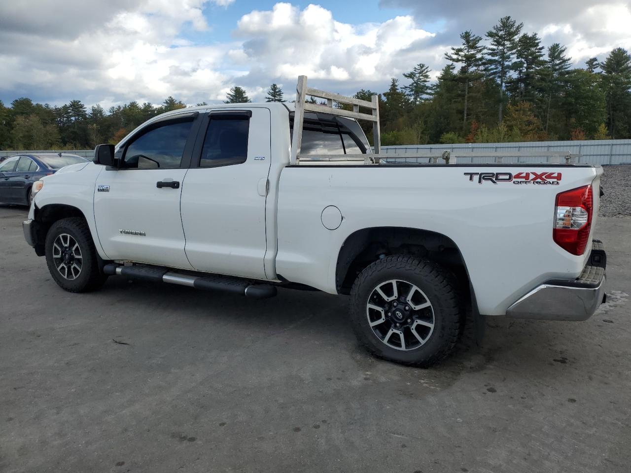 VIN 5TFUY5F18EX342561 2014 TOYOTA TUNDRA no.2