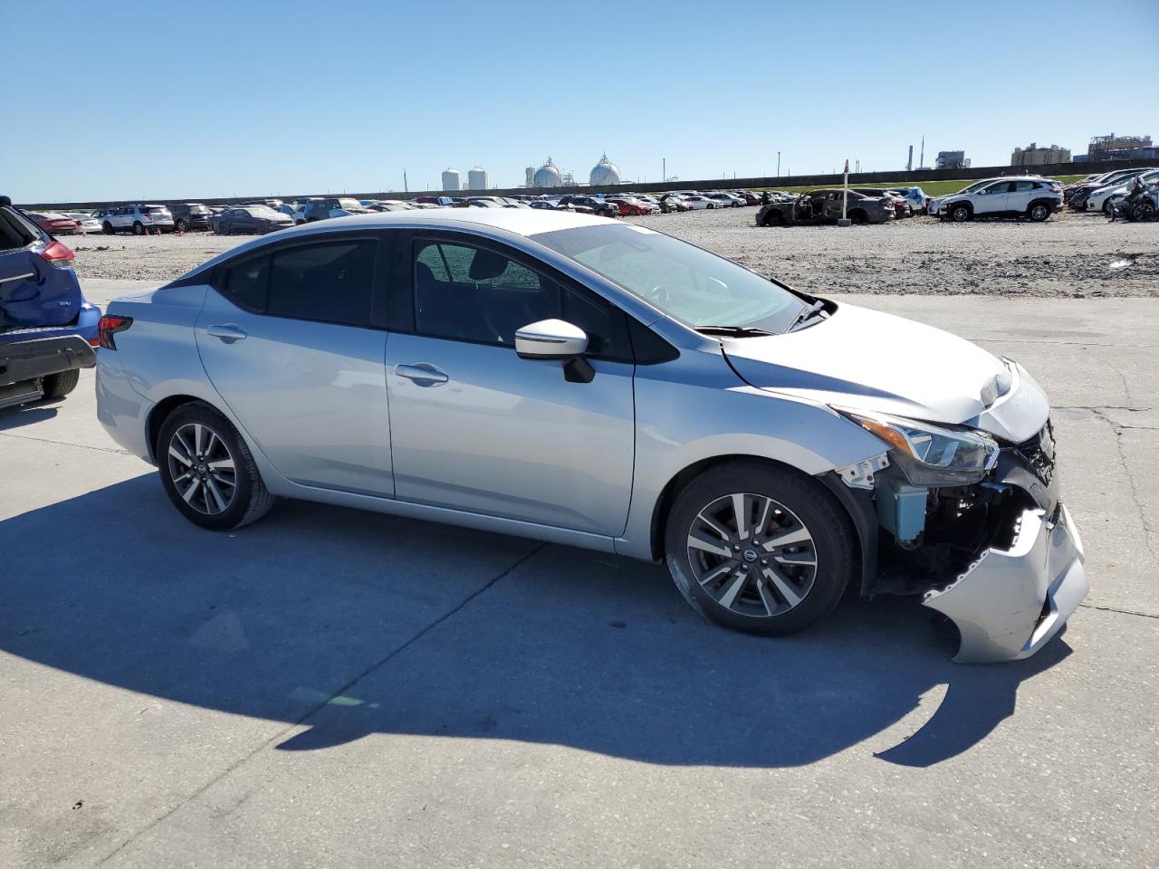 2021 Nissan Versa - Image 4
