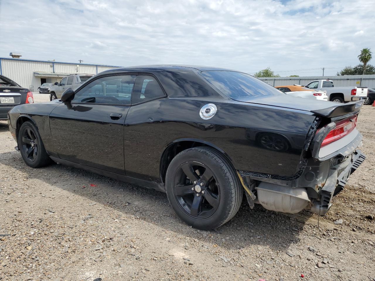 VIN 2C3CDYAG8DH724987 2013 DODGE CHALLENGER no.2