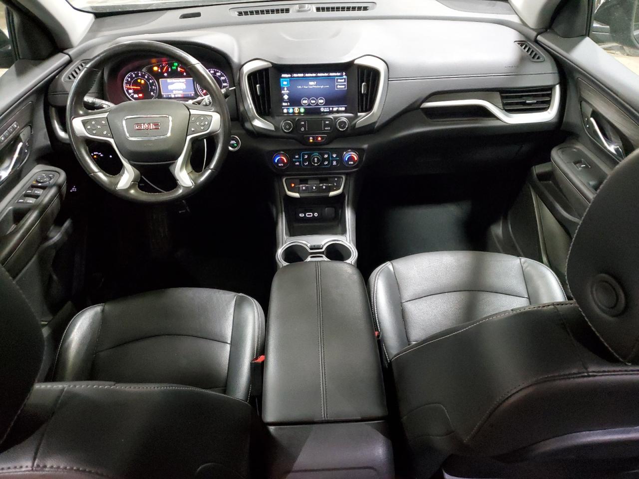 2022 GMC Terrain - Image 8