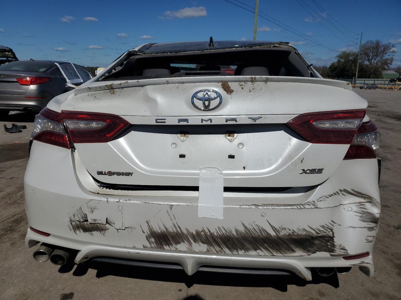 2018 Toyota Camry - Image 6
