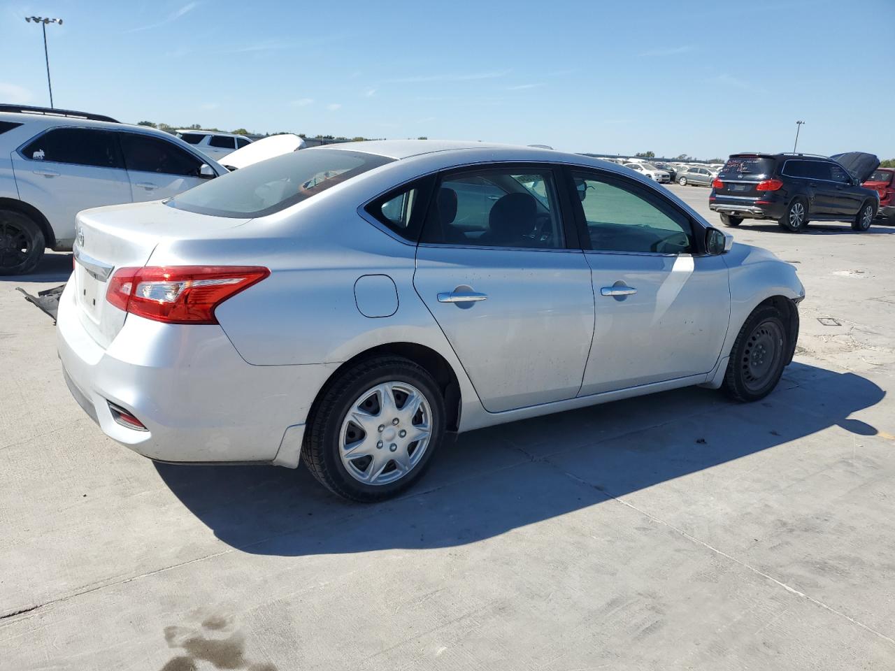 2019 Nissan Sentra - Image 3