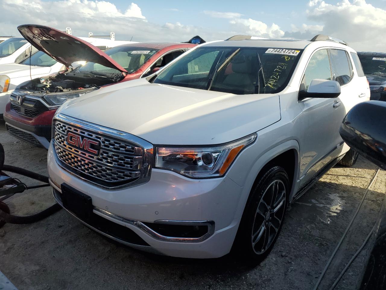 2019 GMC Acadia - Image 1