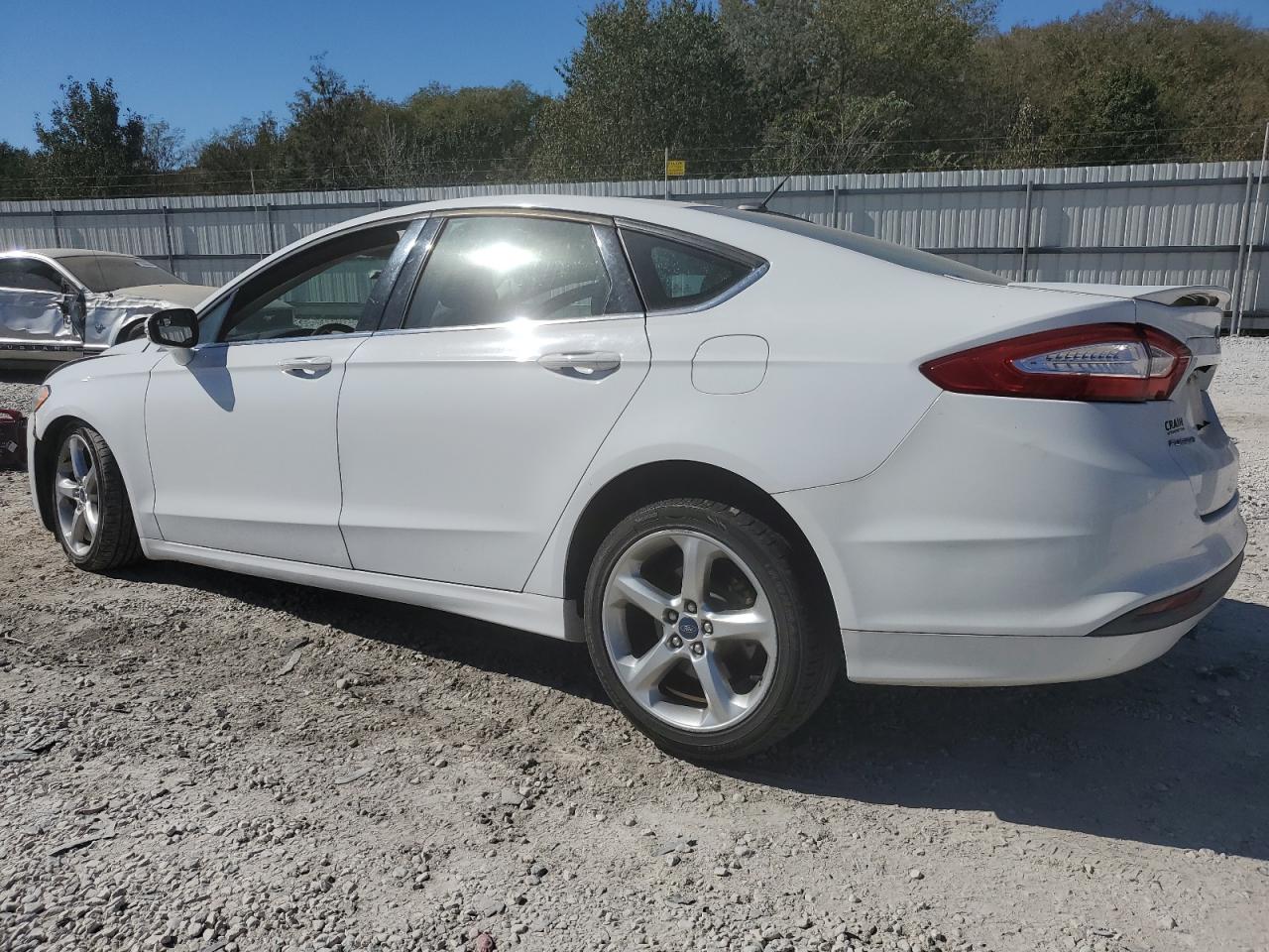 2016 Ford Fusion - Image 2